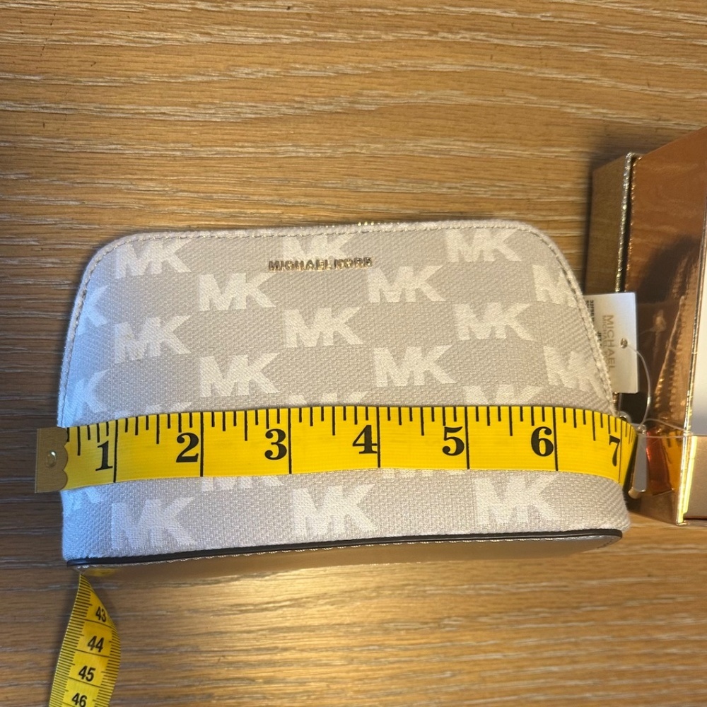 Michael Kors, Jet Set Small Travel Cosmetic Pouch, NWT - Picture 6 of 8